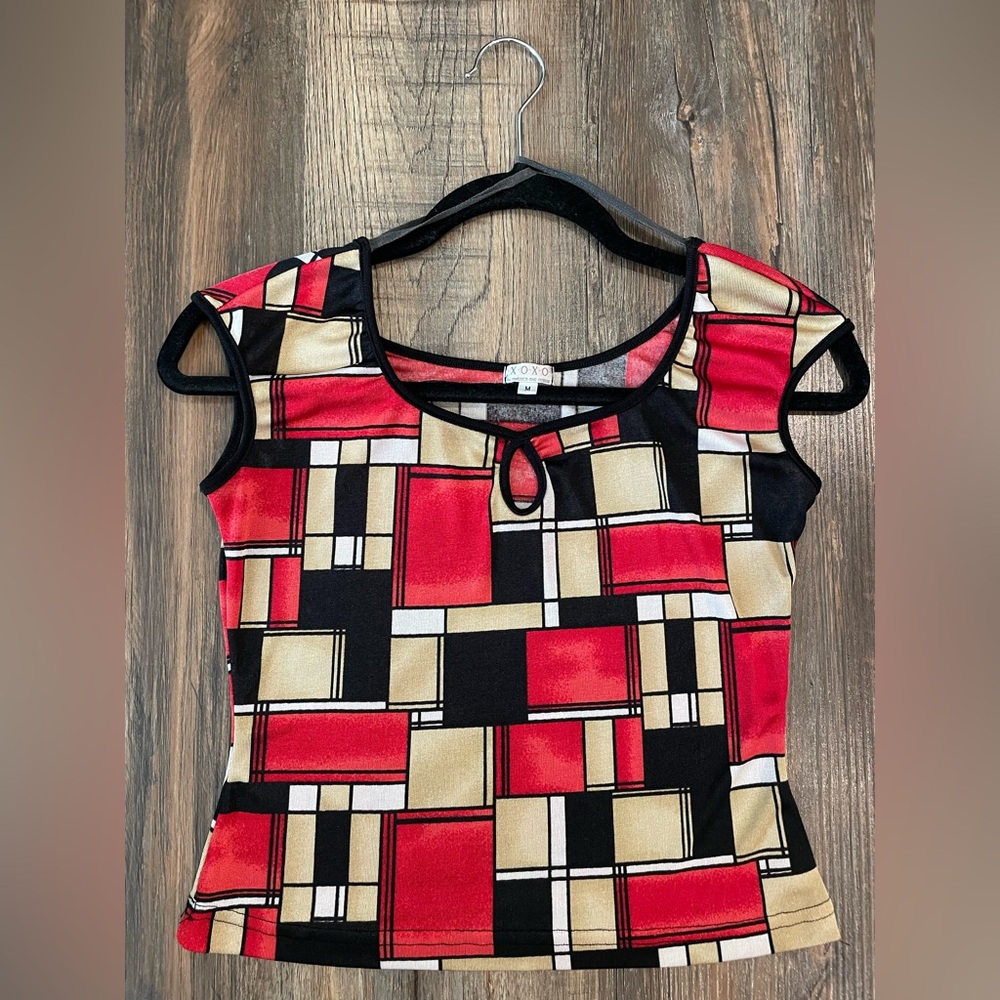 XOXO Women's Red and Black Geometric Blouse